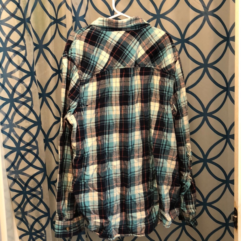 Long sleeve button down - Picture 2 of 2